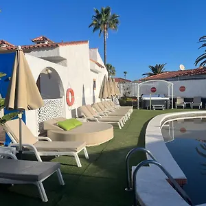 Holiday park Rainbow Golf Bungalows, Gay Men-only, Maspalomas (Gran Canaria)